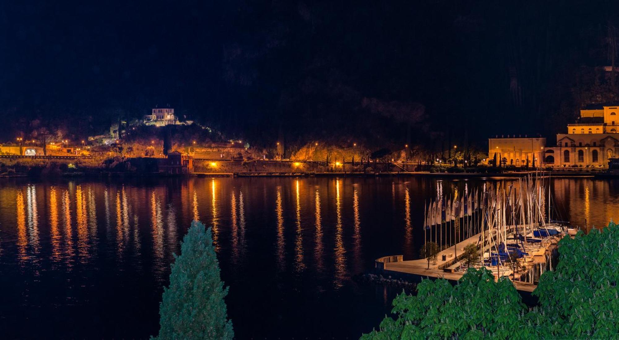 Hotel Lido Palace Riva del Garda Exterior foto